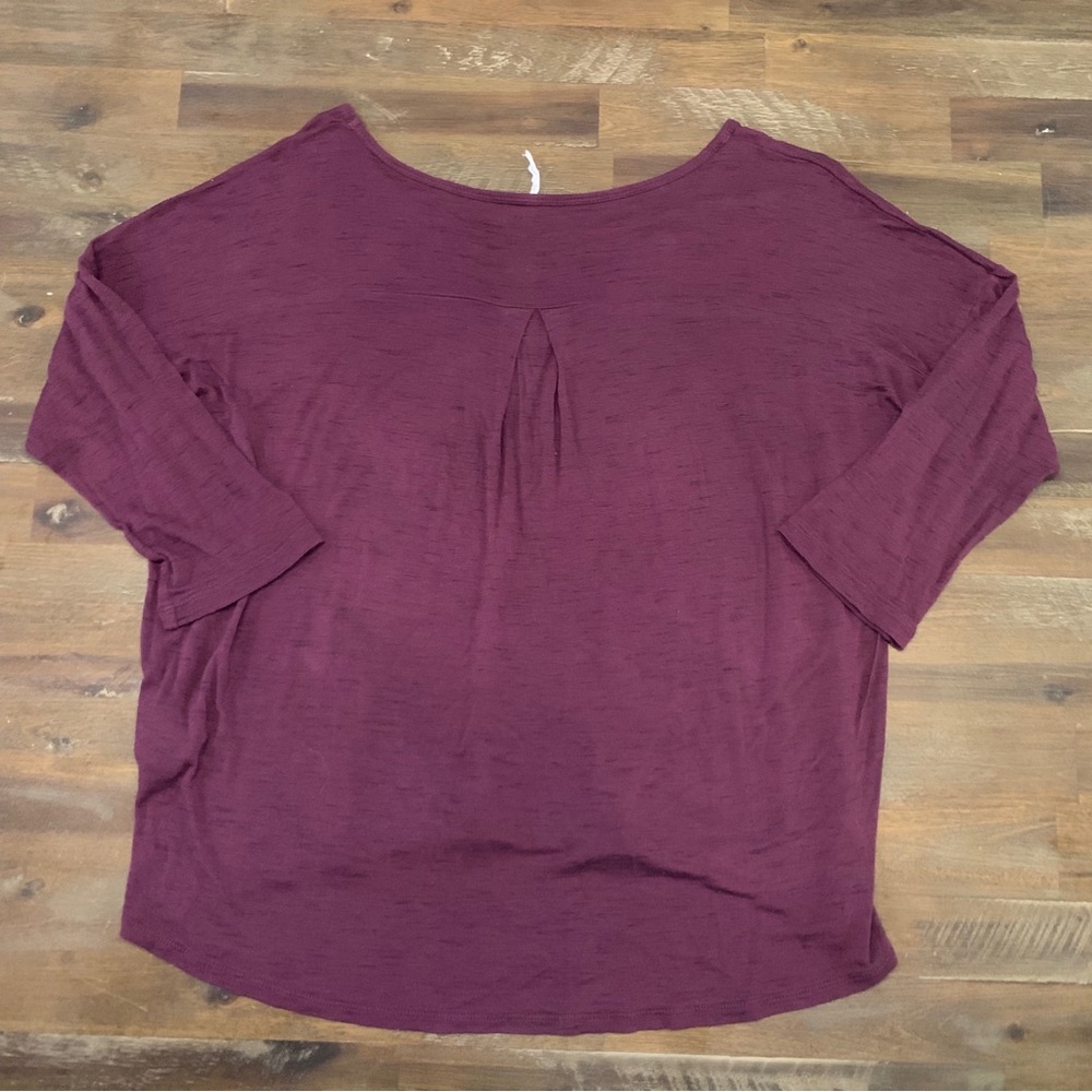 ✅ Ideology heathered maroon half sleeve lightweight workout shirt loose fit - Picture 3 of 9